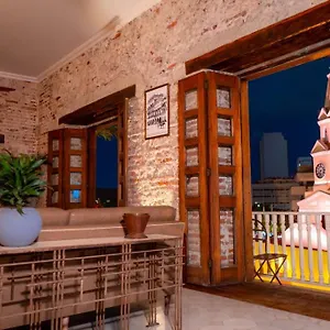  Apartahotel Amara Living
